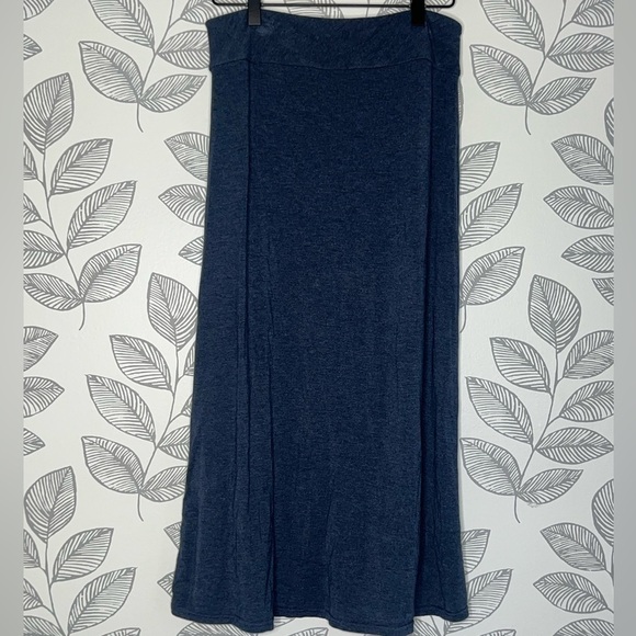 Athleta Wrap Skirt XS Blue Midi Length Pull On Stretchy Athleisure Spring Active - Picture 4 of 7